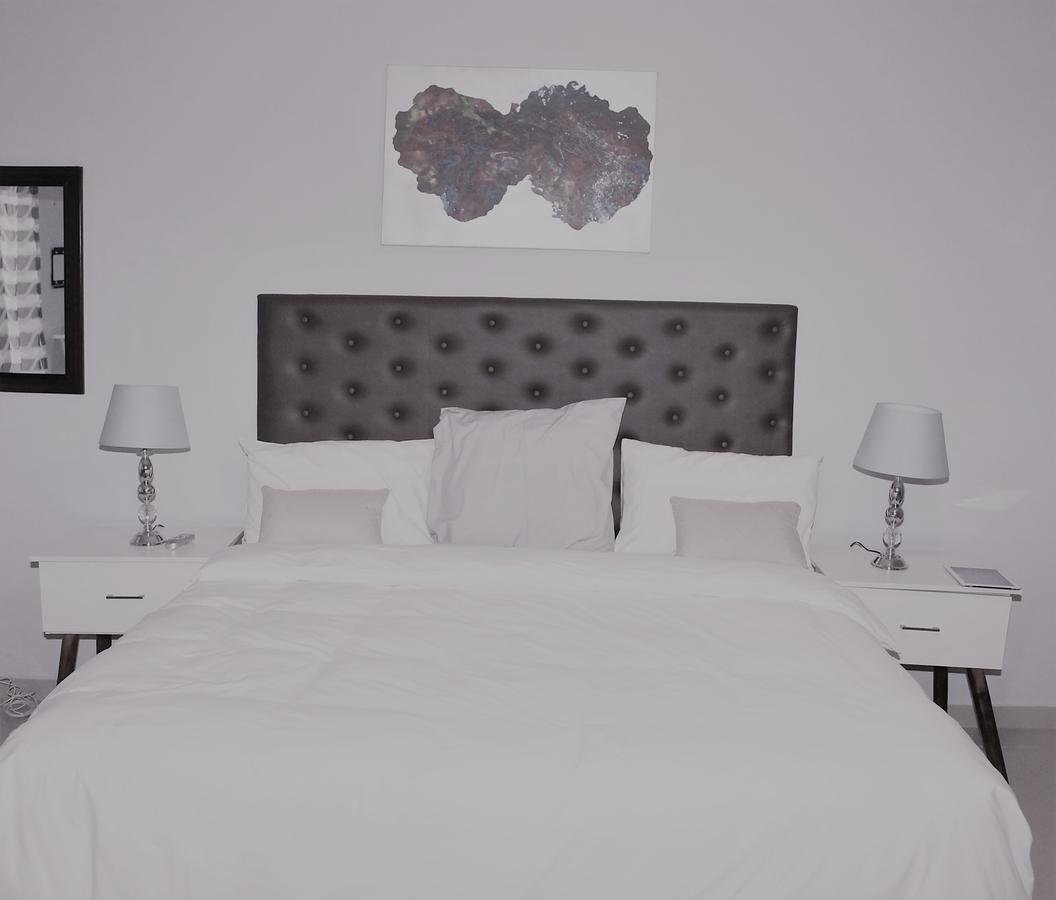 Sapphire Court Bed and Breakfast Gaborone Exteriör bild