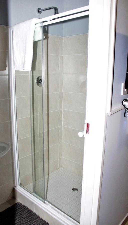 Sapphire Court Bed and Breakfast Gaborone Exteriör bild