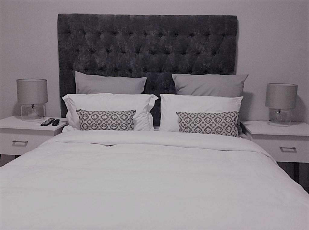 Sapphire Court Bed and Breakfast Gaborone Exteriör bild